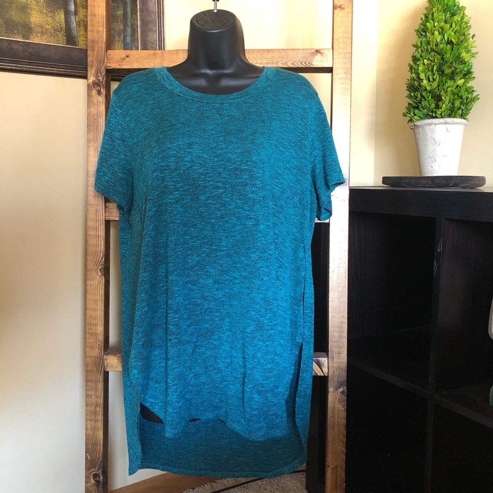 Women’s Mossimo Size Large Tunic
